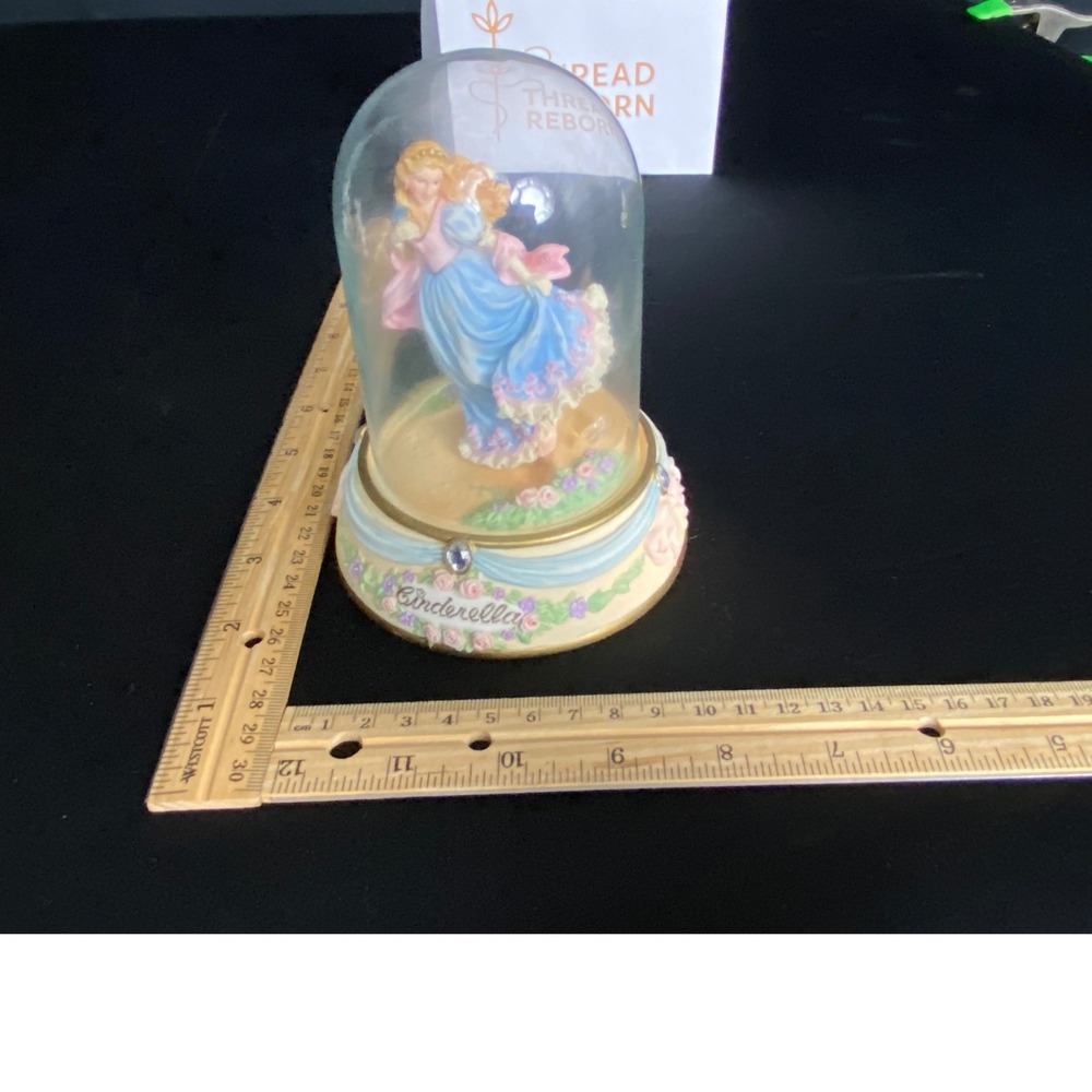 Cinderella Musical Snow Globe Dome Figurine Disney Princess Decor